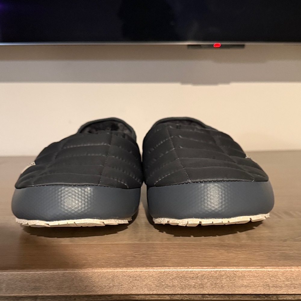 The North Face Thermoball Shoes Womens 
Navy Blue  Puffer Slippers Slip On